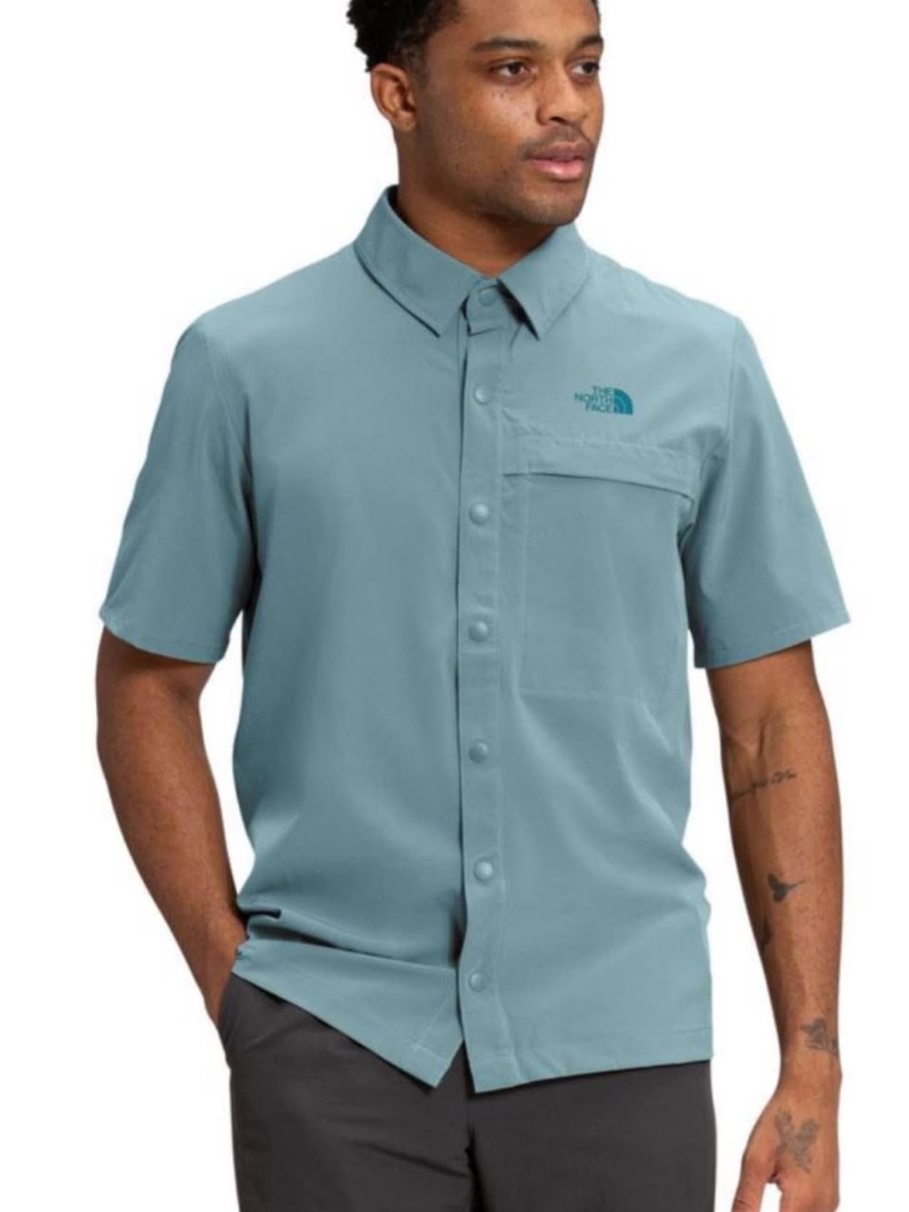 The North Face Men's Teal Short-Sleeve Button Shirt Medium